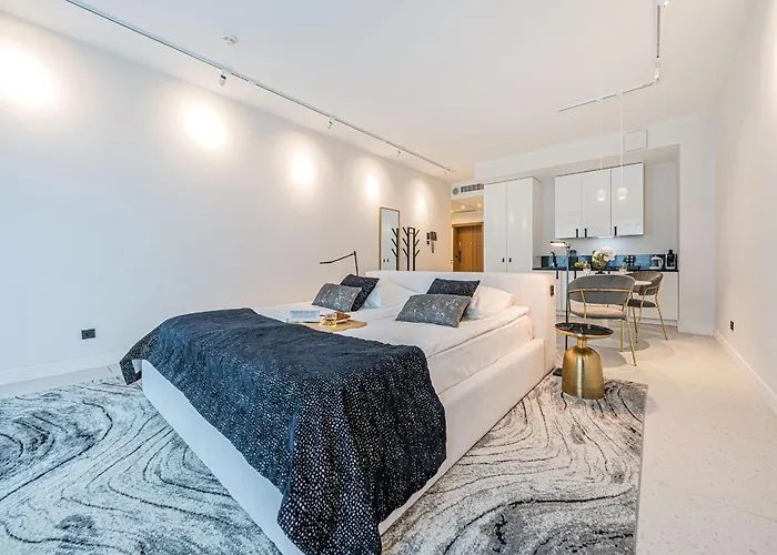 Apartment Deo Plaza Wyspa Spichrzow By Renters Danzig